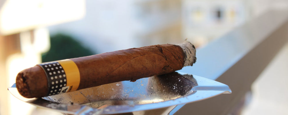 how to smoke cigar