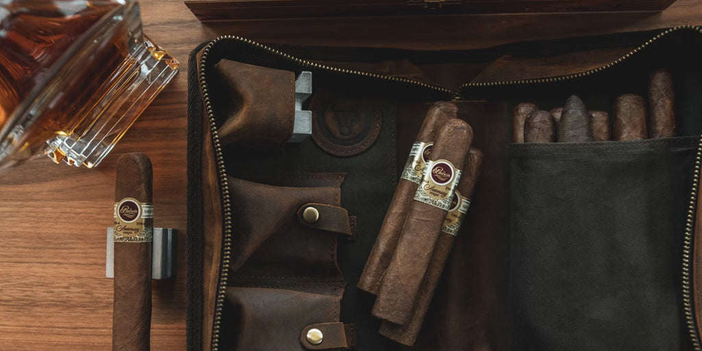 several cigars in the leather cigar case
